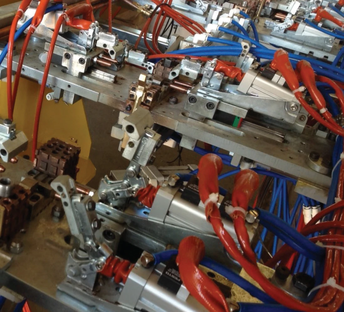 KUKAMET 6031 pneumatske power clamp stege u automatiziranoj proizvodnoj napravi